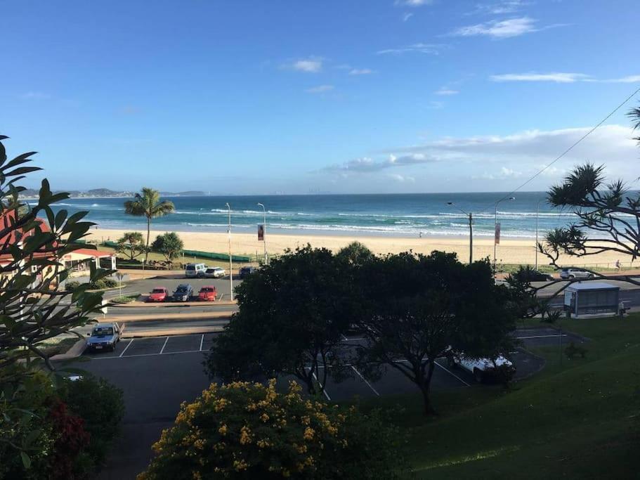 3 Bedrooms With Views Over Kirra! Apartment *